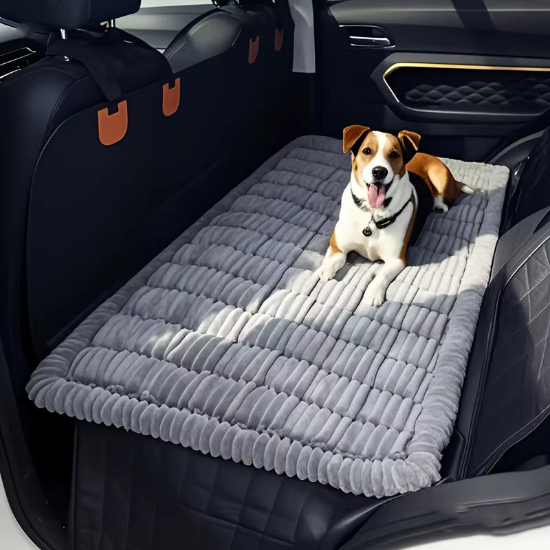Large Modern Car Dog Seat Cushion Non-Slip Thickened Fabric Pet Bed Ergonomic Design Machine Washable All Seasons Car Seat Cover